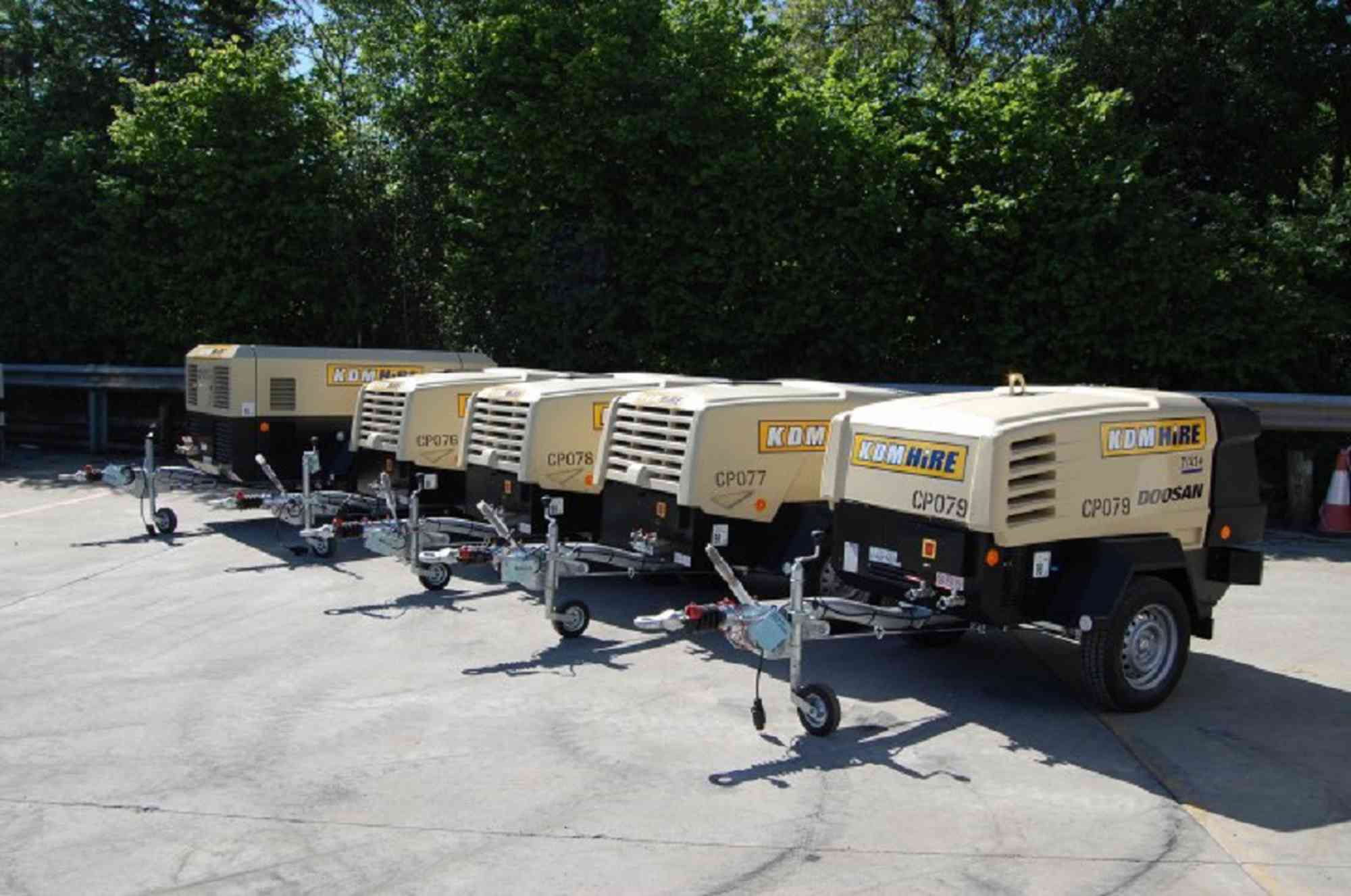 Mobile compressor cover